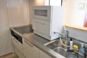 普段の食器洗いを楽に！卓上食洗機の特徴や選び方を詳しく解説！